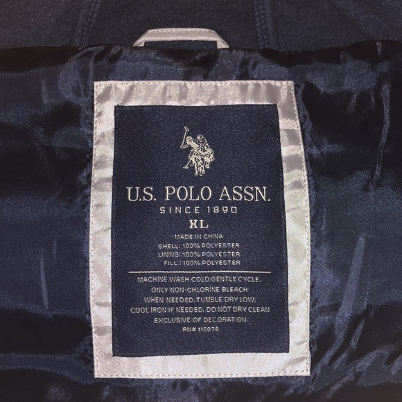 US Polo Assn. NWT•Silver Puffer Vest w/SweatHood - Picture 7 of 11